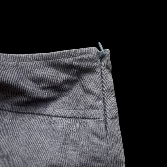 Great Condition Uncommon Threads Gray Corduroy Skirt with Bat and Moon Design - Picture 3 of 5